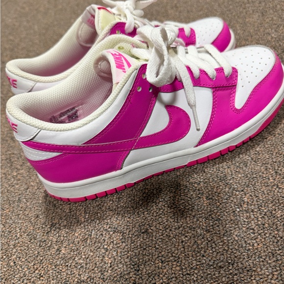 Nike Vibrant Pink and White Athletic Shoes - Picture 6 of 6